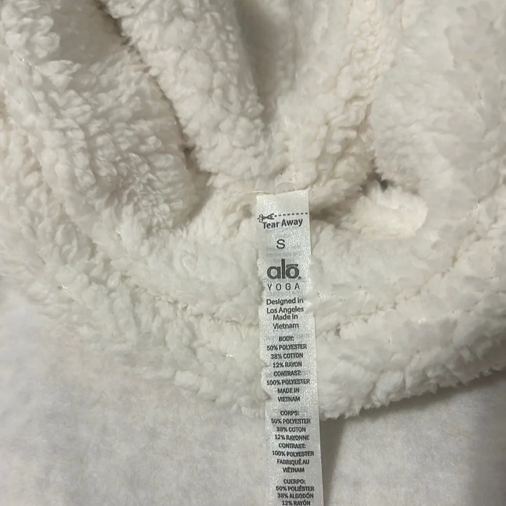Alo Yoga Plush White Sleeveless Hoodie
